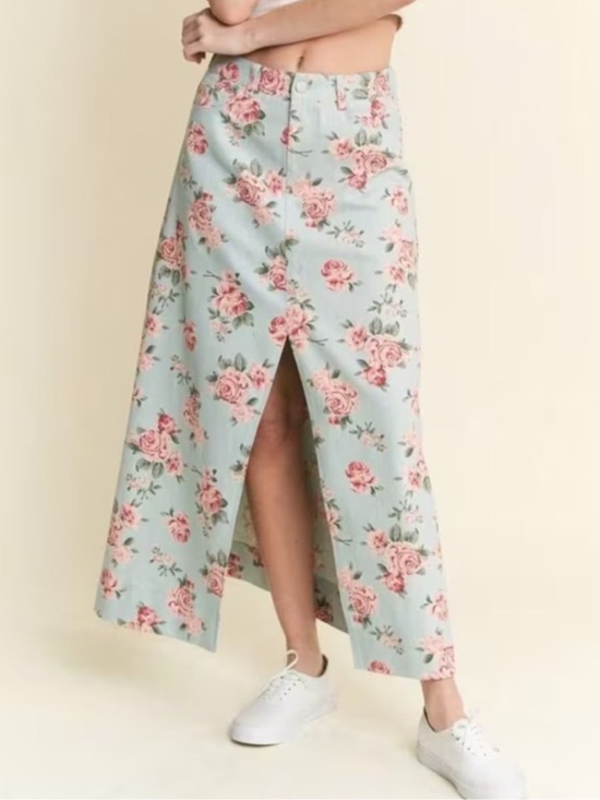 Jade By Jane Dresses & Skirts - NIP Jade By Jane Floral Print Denim Maxi Skirt
